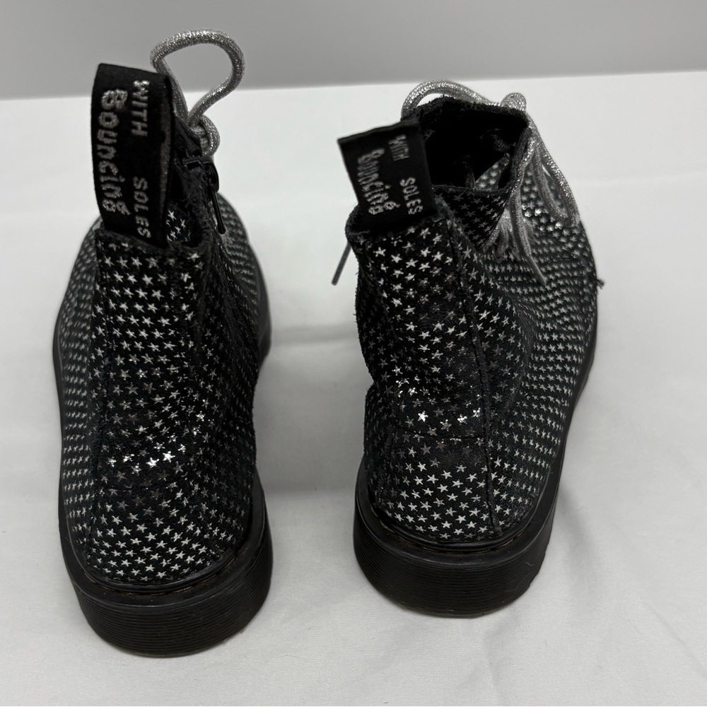 DR. MARTENS AIRWAIR YOUTH 1460 SUEDE METALLIC STAR BOOTS - Picture 3 of 7